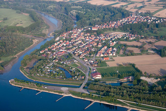 Vue d'oiseau de Munchhausen dans le département Bas Rhin, France