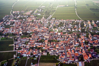 Photographie aérienne de De l'est à le quartier Nußdorf in Landau in der Pfalz dans le département Rhénanie-Palatinat, Allemagne