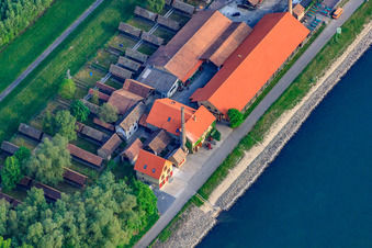 Vue oblique de Musée de la briqueterie de Sondernheim sur le barrage du Rhin à Germersheim dans le département Rhénanie-Palatinat, Allemagne
