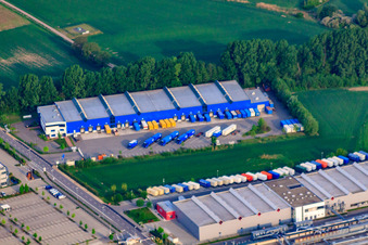 Vue aérienne de Groupe logistique REBER et Nolte Möbel GmbH & Co. KG à Germersheim dans le département Rhénanie-Palatinat, Allemagne