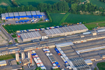 Photographie aérienne de Groupe logistique REBER et Nolte Möbel GmbH & Co. KG à Germersheim dans le département Rhénanie-Palatinat, Allemagne