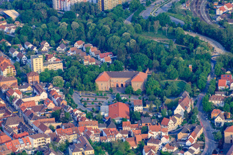 Vue aérienne de Ludwigstor sur le Ludwigsring à Germersheim dans le département Rhénanie-Palatinat, Allemagne
