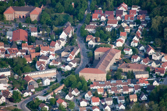 Vue aérienne de Musée allemand de la route sur la Zeughausstraße à Germersheim dans le département Rhénanie-Palatinat, Allemagne