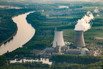 Vue aérienne de Centrale nucléaire à Philippsburg dans le département Bade-Wurtemberg, Allemagne