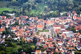 Vue aérienne de Village - Vue à le quartier Godramstein in Landau in der Pfalz dans le département Rhénanie-Palatinat, Allemagne