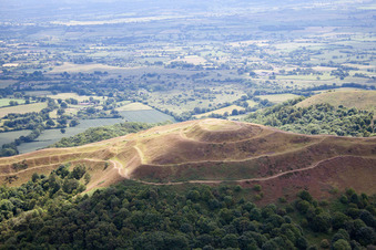 Vue aérienne de Malvern Wells, fouilles préhistoriques à le quartier Durlow Common in Putley dans le département Angleterre, Grande Bretagne