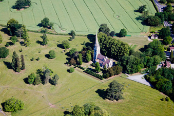 Vue aérienne de ÉGLISE DE HIGHNAM à Lassington dans le département Angleterre, Grande Bretagne