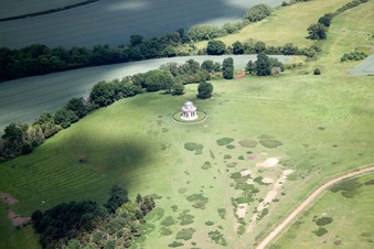 Vue aérienne de Tour panoramique, Croome D'Abitot, Madge Hill à Severn Stoke dans le département Angleterre, Grande Bretagne
