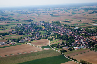Enregistrement par drone de Seebach dans le département Bas Rhin, France