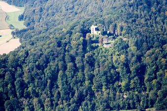 Vue aérienne de Minneburg à le quartier Neckarkatzenbach in Neunkirchen dans le département Bade-Wurtemberg, Allemagne