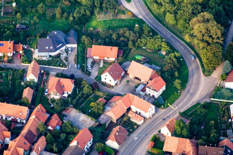 Vue aérienne de Nordring avec les appartements de vacances Meyer et Grün à le quartier Rechtenbach in Schweigen-Rechtenbach dans le département Rhénanie-Palatinat, Allemagne