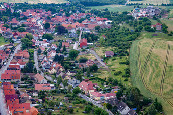 Vue aérienne de De l'ouest à le quartier Timmenrode in Blankenburg dans le département Saxe-Anhalt, Allemagne