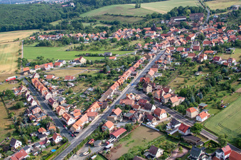 Vue aérienne de Quartier Cattenstedt in Blankenburg dans le département Saxe-Anhalt, Allemagne