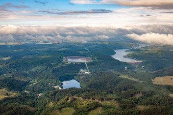 Vue aérienne de Réservoir de Rappbode et bassin de pompage-turbinage à le quartier Wendefurth in Thale dans le département Saxe-Anhalt, Allemagne