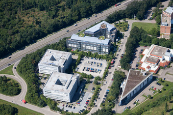 Vue aérienne de Chasseur Flued Am Hardtwald à Ettlingen dans le département Bade-Wurtemberg, Allemagne