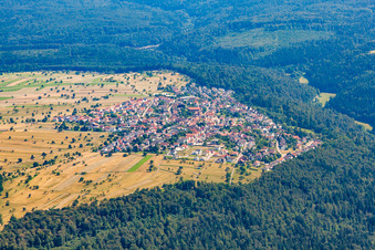 Vue aérienne de Du nord à le quartier Pfaffenrot in Marxzell dans le département Bade-Wurtemberg, Allemagne