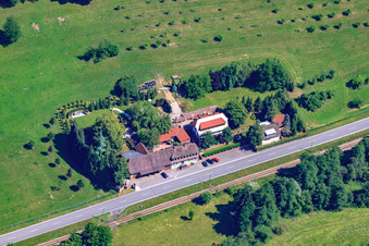 Vue aérienne de Gertrudenhof Une vie merveilleuse à le quartier Burbach in Marxzell dans le département Bade-Wurtemberg, Allemagne