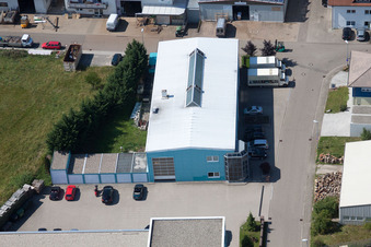 Zone commerciale Im Schwarzenbusch à le quartier Pfaffenrot in Marxzell dans le département Bade-Wurtemberg, Allemagne depuis l'avion