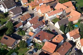 Brehmstr à le quartier Minderslachen in Kandel dans le département Rhénanie-Palatinat, Allemagne vue d'en haut