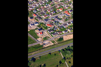 Vue oblique de Forstlandallee à Jockgrim dans le département Rhénanie-Palatinat, Allemagne