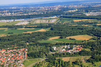 Photographie aérienne de Zone industrielle d'Oberwald vue du nord-ouest à Wörth am Rhein dans le département Rhénanie-Palatinat, Allemagne