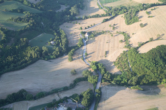 Vue aérienne de Isola di Fano dans le département Les Marches, Italie