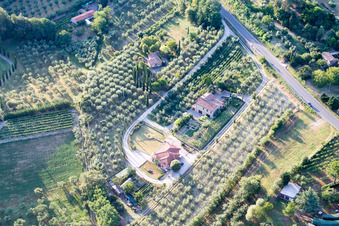 Montepulciano dans le département Siena, Italie d'en haut