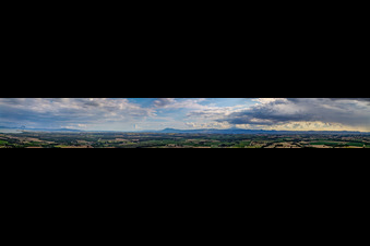 Vue aérienne de Panorama à Montepulciano dans le département Siena, Italie