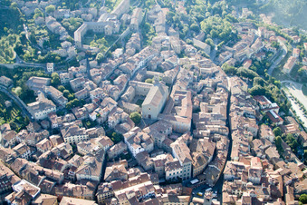 Cortona dans le département Arezzo, Italie hors des airs