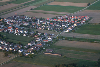Quartier Hayna in Herxheim bei Landau dans le département Rhénanie-Palatinat, Allemagne d'un drone