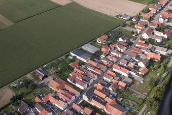 Vue d'oiseau de Saarstraße à Kandel dans le département Rhénanie-Palatinat, Allemagne