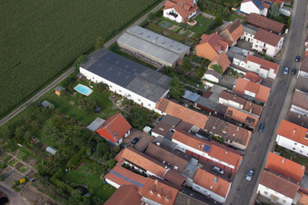 Vue oblique de Saarstraße à Kandel dans le département Rhénanie-Palatinat, Allemagne