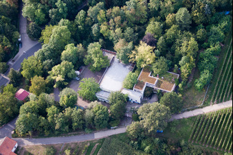 Locaux de l'entreprise SEKA Schutzbelüftung GmbH avec halls, bâtiments d'entreprise et installations de production à le quartier Wollmesheim in Landau in der Pfalz dans le département Rhénanie-Palatinat, Allemagne hors des airs