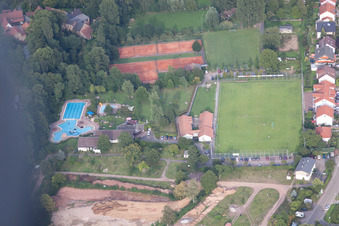 Quartier Klingen in Heuchelheim-Klingen dans le département Rhénanie-Palatinat, Allemagne vu d'un drone