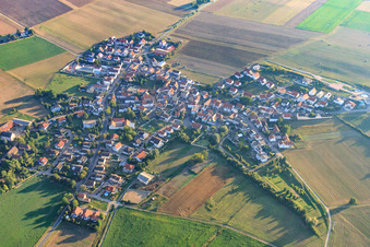 Vue aérienne de Vue du sud à Quirnheim dans le département Rhénanie-Palatinat, Allemagne