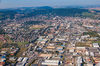 Photographie aérienne de Vue des rues et des maisons dans les quartiers résidentiels à le quartier Planig in Bad Kreuznach dans le département Rhénanie-Palatinat, Allemagne