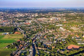 Vue aérienne de Hehnerholt à le quartier Holt in Mönchengladbach dans le département Rhénanie du Nord-Westphalie, Allemagne