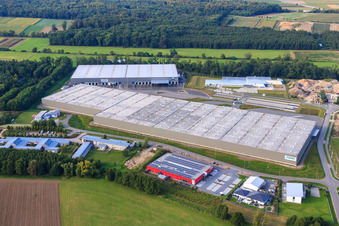 Vue oblique de Groupe logistique ZUFALL - Filiale Kandel et Groupe STS dans le parc industriel de Horst à le quartier Minderslachen in Kandel dans le département Rhénanie-Palatinat, Allemagne