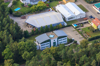 Vue aérienne de Maison en forme de coque de navire sur la Kandeler Straße à Rheinzabern dans le département Rhénanie-Palatinat, Allemagne