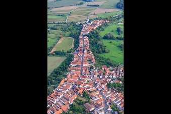 Hinterstädel vu du nord à Jockgrim dans le département Rhénanie-Palatinat, Allemagne hors des airs