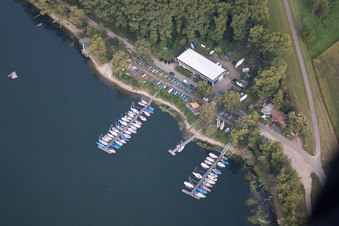 Vue aérienne de Club de voile de Wörth eV à le quartier Maximiliansau in Wörth am Rhein dans le département Rhénanie-Palatinat, Allemagne