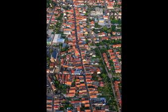 Vue oblique de Fête de la ville 2011 à Hauptstr à Kandel dans le département Rhénanie-Palatinat, Allemagne