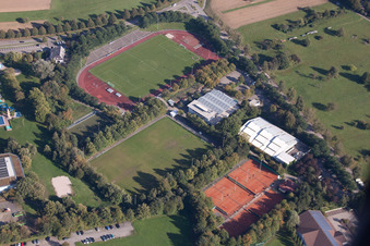 Vue aérienne de TSV 05 Reichenbach à le quartier Busenbach in Waldbronn dans le département Bade-Wurtemberg, Allemagne