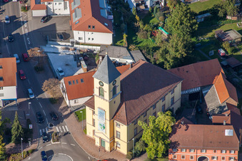 Quartier Langensteinbach in Karlsbad dans le département Bade-Wurtemberg, Allemagne du point de vue du drone