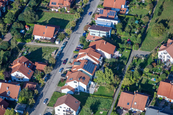 Mozartstr à le quartier Langensteinbach in Karlsbad dans le département Bade-Wurtemberg, Allemagne hors des airs