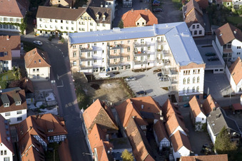Vue aérienne de Rheinstr x. Marktstraße "Pfalzbuckel" à Kandel dans le département Rhénanie-Palatinat, Allemagne