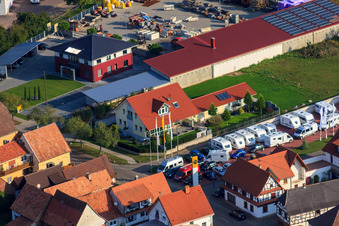 Vue aérienne de Dacia Minfeld Autohaus Frey GmbH & Co. KG à Minfeld dans le département Rhénanie-Palatinat, Allemagne