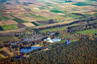 Vue aérienne de Camping au centre de loisirs Moby Dick à Rülzheim dans le département Rhénanie-Palatinat, Allemagne