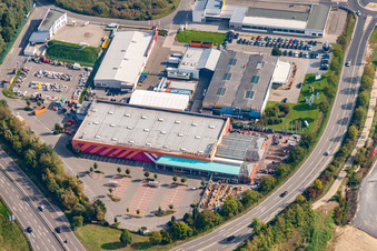 Vue aérienne de Quincaillerie Hornbach à Sinsheim dans le département Bade-Wurtemberg, Allemagne