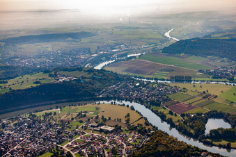 Vue aérienne de Bottingen, Gundelsheim, boucle du Neckar à Haßmersheim dans le département Bade-Wurtemberg, Allemagne